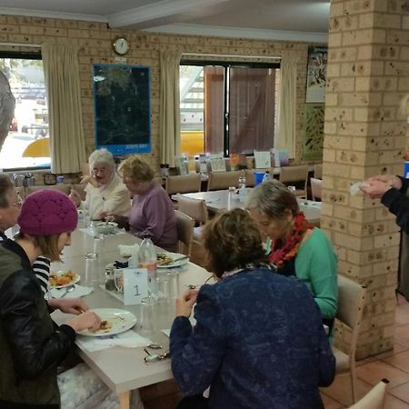 Wandarrah Lodge Hostel Меримбула Екстериор снимка